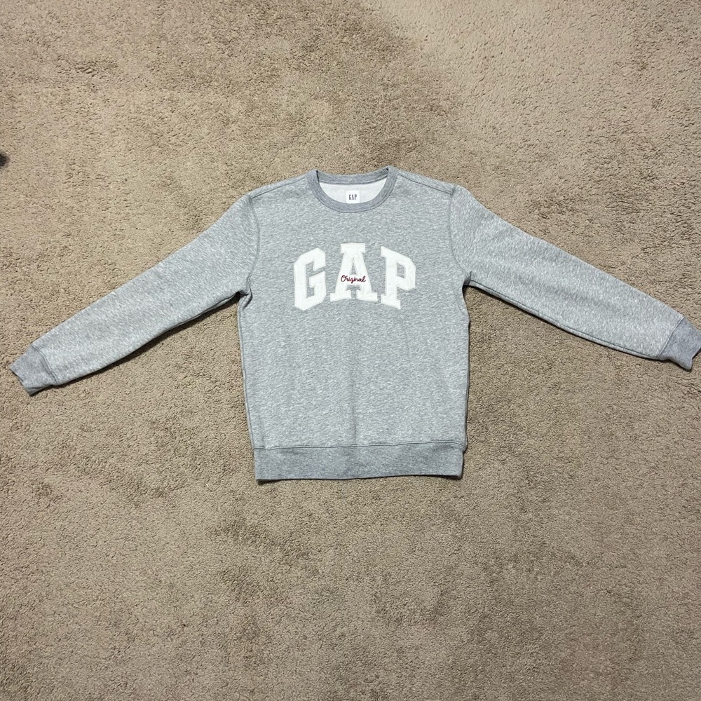 Gap crewneck